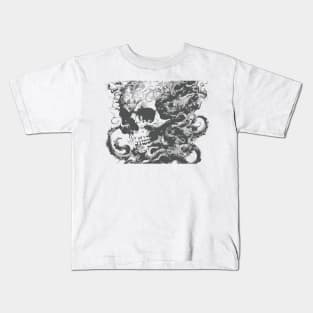 skull with kraken Kids T-Shirt